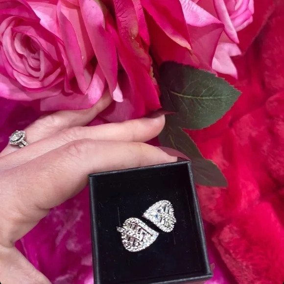 Gold Dipped resizable Anita ko style ring double leaf ring *pre order* - Picture 13 of 15